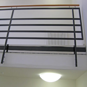 Treppen- und Podestgeländer mit passendem Wandhandlauf