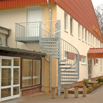 Spindeltreppe mit Podest